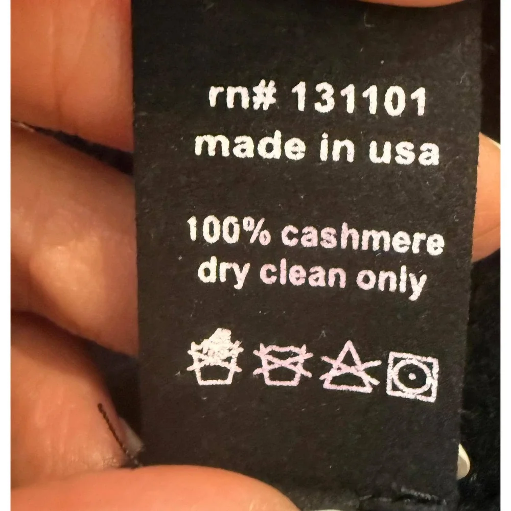 Beryll Black 100% Cashmere Ribbed Knit Poncho Wrap Made in USA OS Reg Price $490